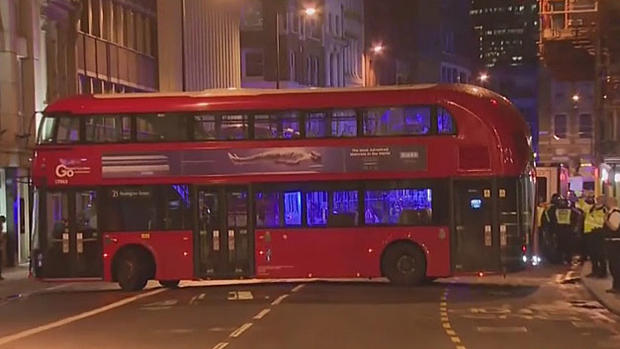 london-double-decker-bus 