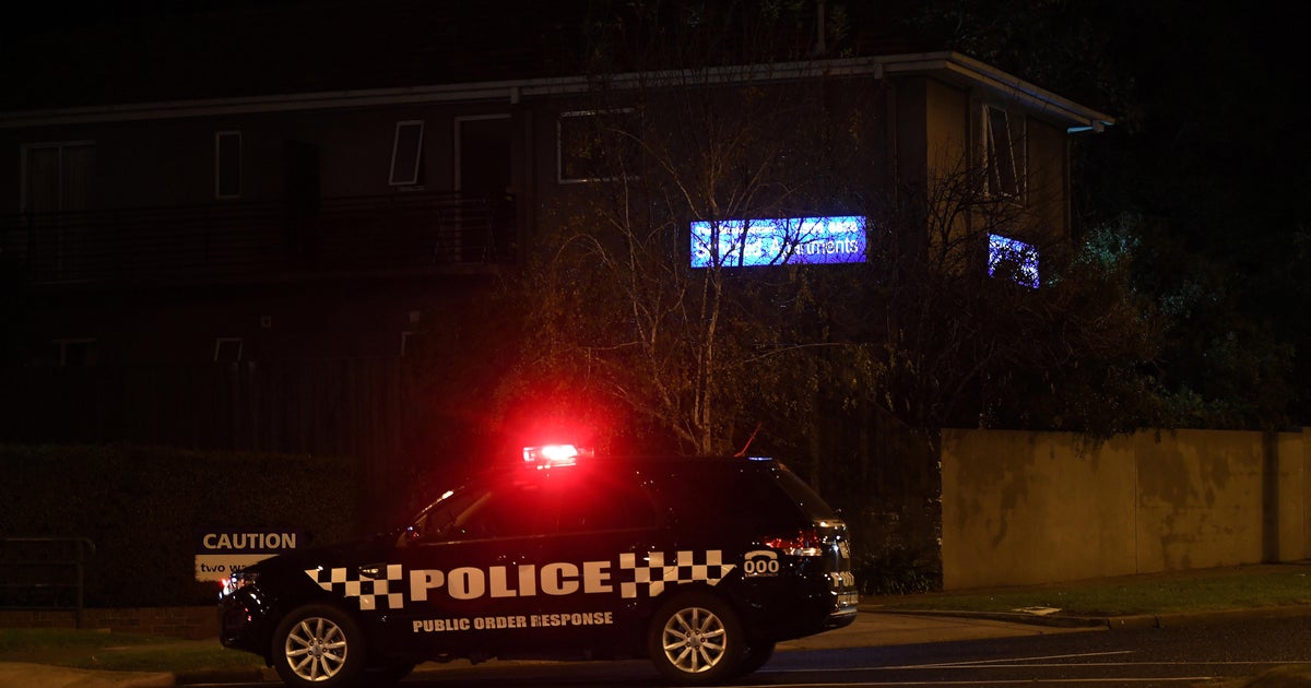 Australian police treating deadly shootout as terror attack - CBS News