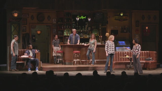 actors-on-stage.jpg 