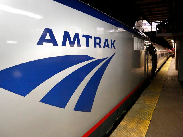 amtrak-ap-17145530574318.jpg 