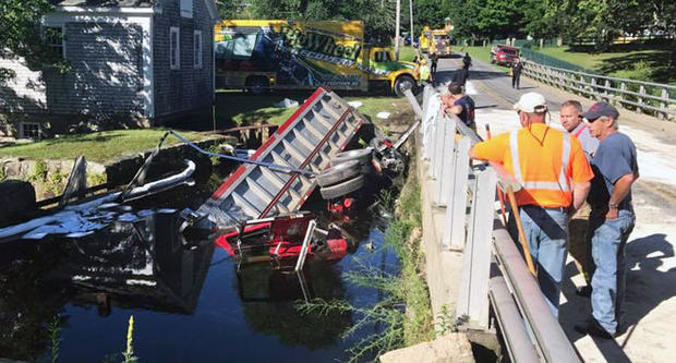 rochester truck bridge crash driver rescued 