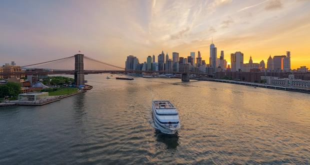 NYC skyline sunset cruise 