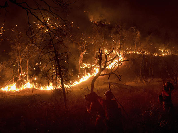 wildfire-california-ap-17189357040932.jpg 