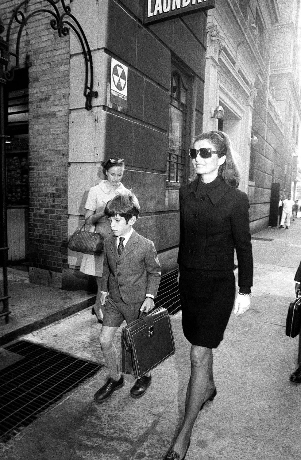 john-f-kennedy-jr-ap-6809200113.jpg 