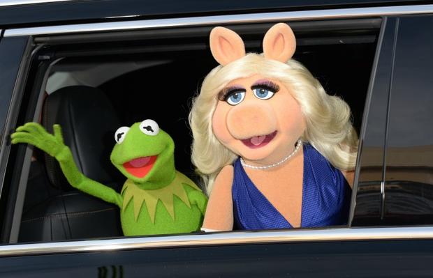 Muppets Kermit and Miss Piggy 
