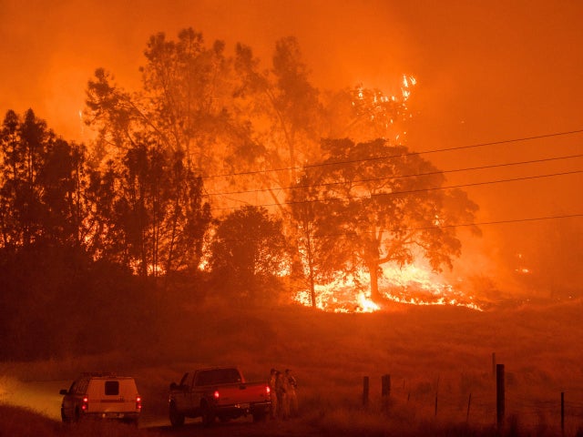wildfire-getty-818639982.jpg 
