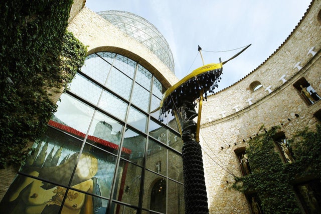 salvador-dali-museum-2565326.jpg 