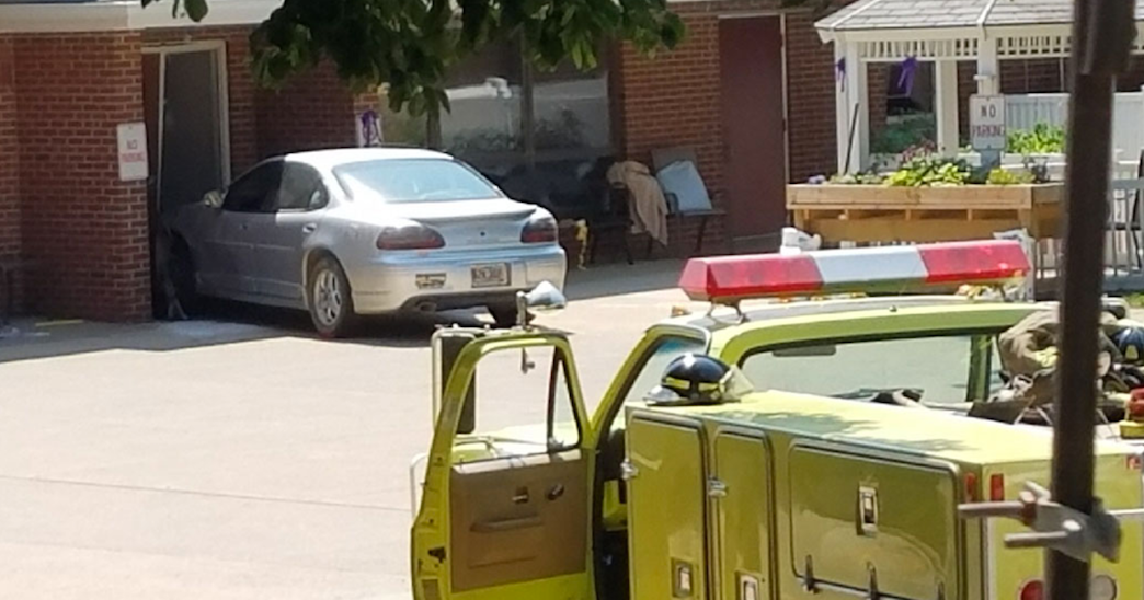 2 dead, 6 injured after crash in South Dakota, officials say CBS News