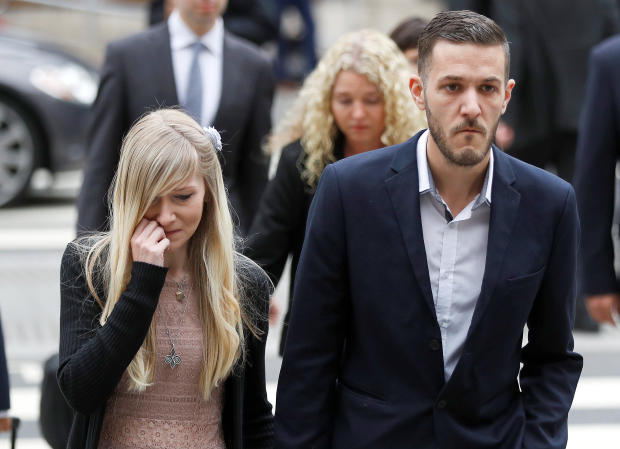Charlie Gard's parents Connie Yates and Chris Gard arrive at the High Court ahead of a hearing on their baby's future, in London, Britain, July 24, 2017. 