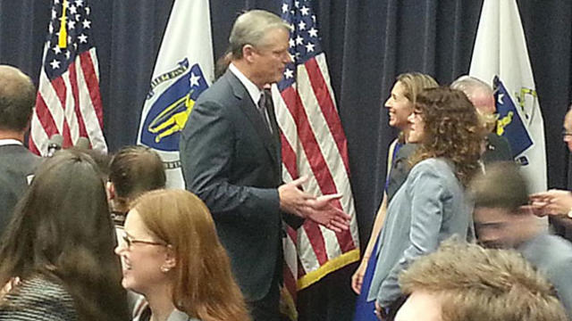 governor-at-bill-signing.jpg 