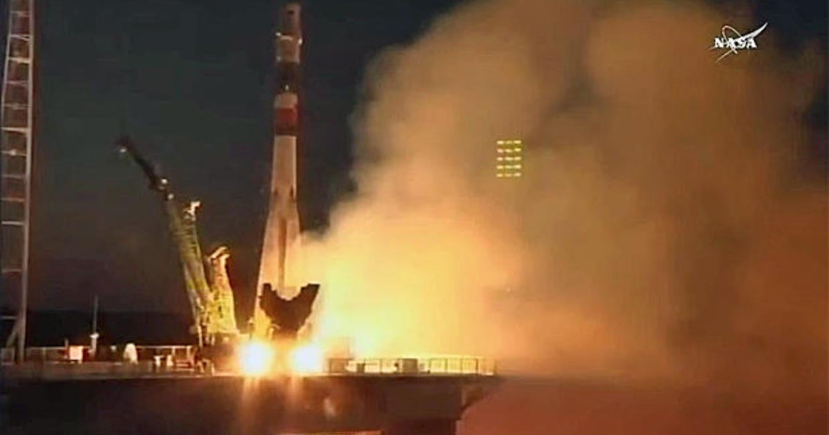 Soyuz Rocket Carries 3-man Crew To Space Station - CBS News