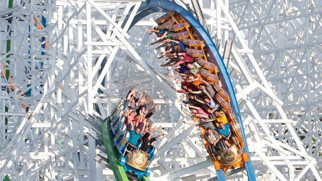 twisted-colossus-at-six-flags-magic-mountain-promo.jpg 