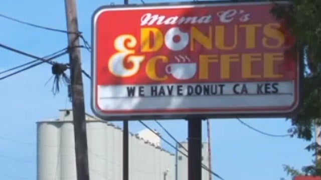 mama-cs-donut-shop-in-toledo-0817.jpg 