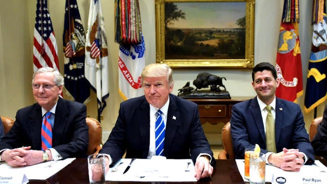 cbsn-0824-ewb-trumpvsgop-1381992-640x360.jpg 