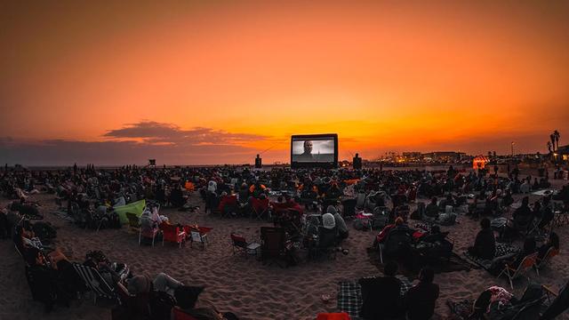 moana-viewing-1-beachfront-cinema.jpg 