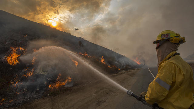 La Tuna Canyon Fire Prompts Evacuations in Burbank 