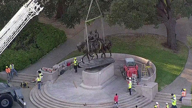 lee-statue-removed1.jpg 