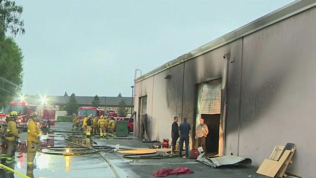 santa-ana-warehouse-fire.jpg 