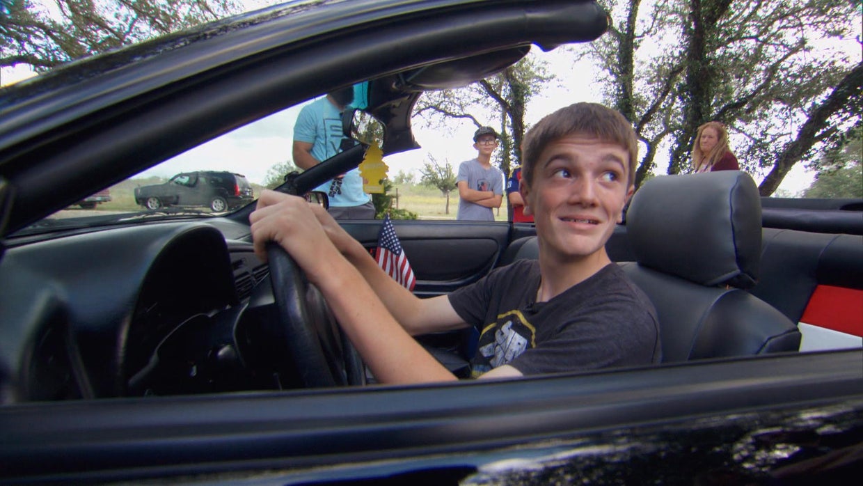 Finding a car to connect a son with his father, a fallen soldier - CBS News