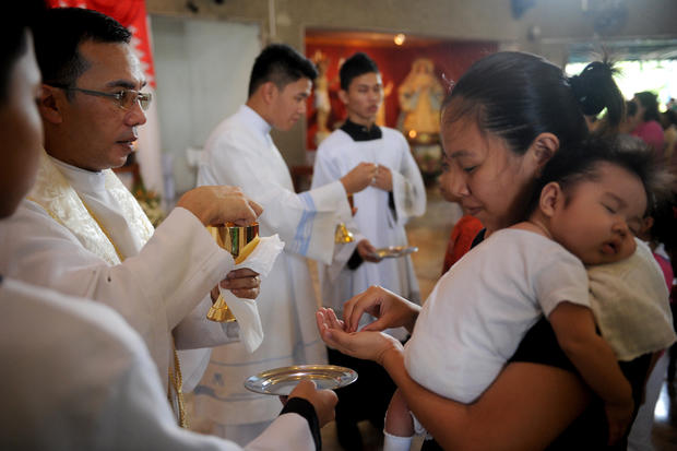 PHILIPPINES-VOTE-RELIGION-CATHOLIC 