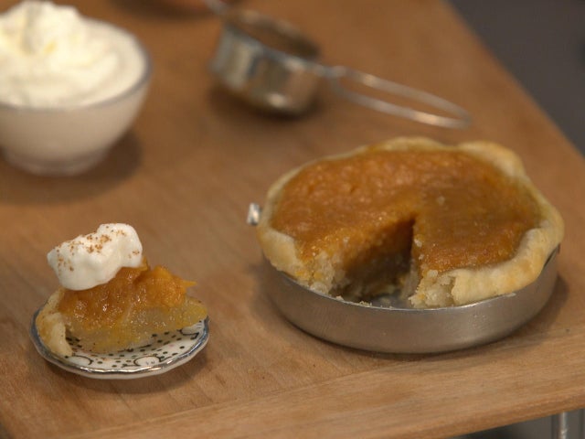 tiny-food-pumpkin-pie.jpg 