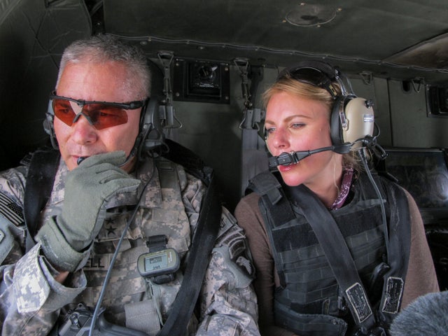15-general-campbell-with-lara-logan.jpg 