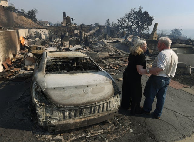 US-WEATHER-FIRES-CALIFORNIA