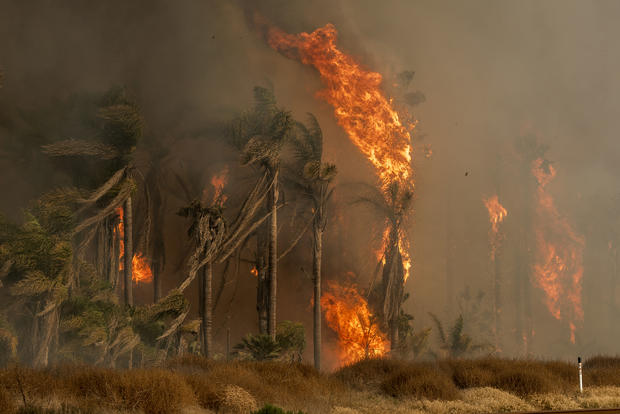 The Thomas Wildfire in Ventura California 