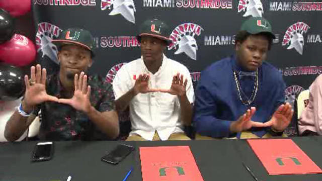 canes-signing-day.jpg 