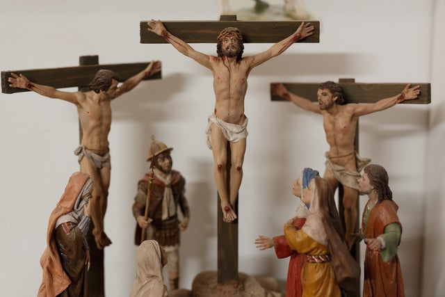 Hand-Made Clay Figures For Christmas Nativity Scene 