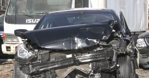 Train hits car stuck on tracks on Christmas Eve - CBS News