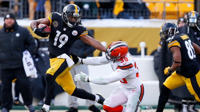 Cleveland Browns v Pittsburgh Steelers 