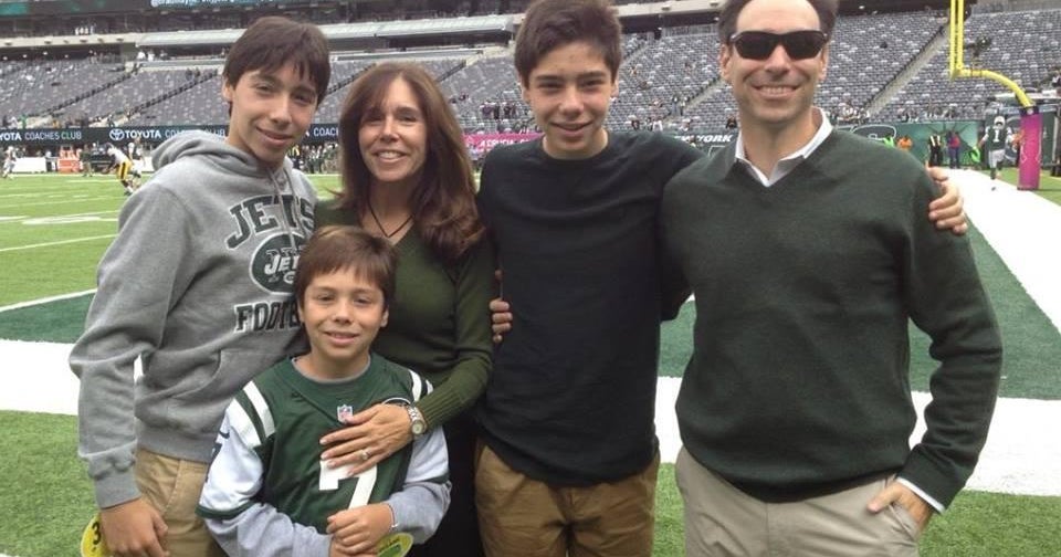 N.Y. family among the dead in Costa Rica plane crash CBS News