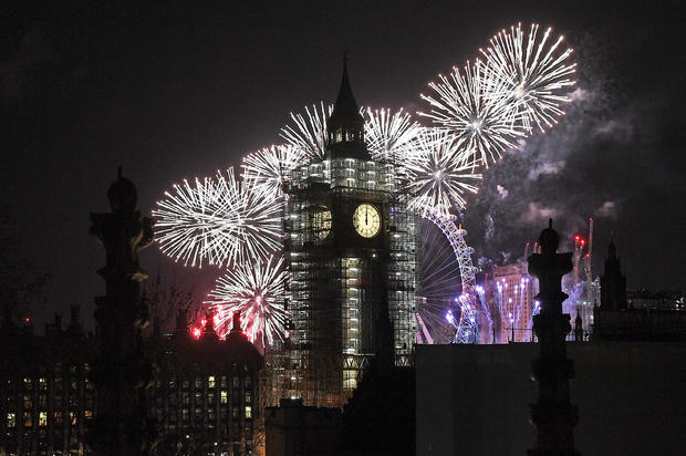 Thousands Gather In London To Ring In 2018 With Firework Celebrations 
