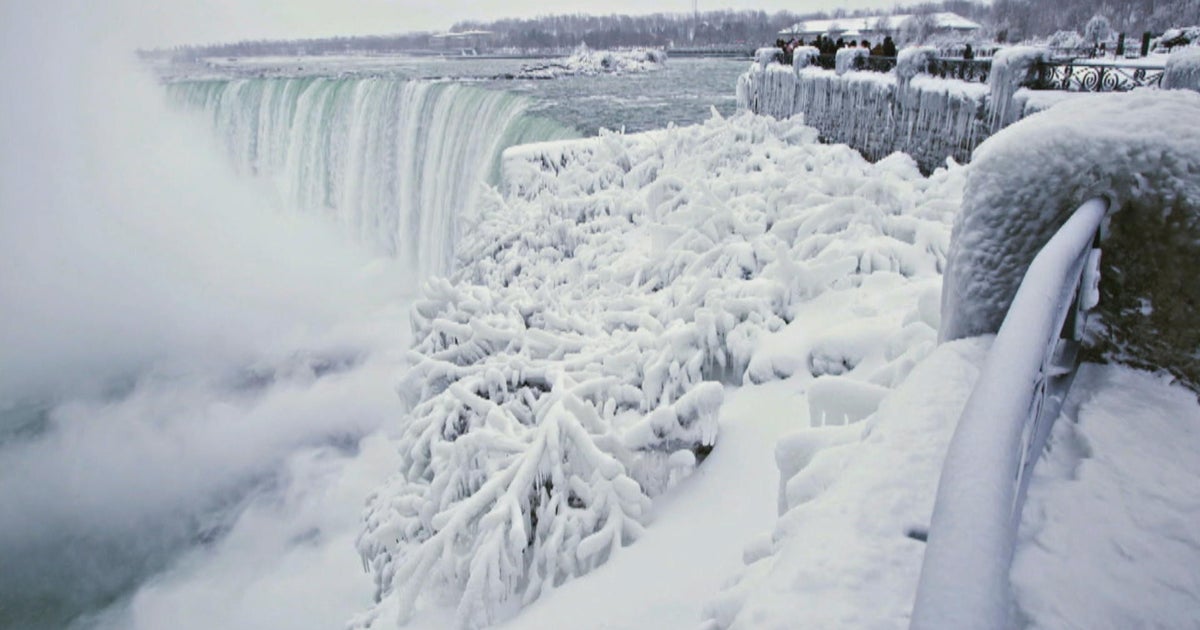 Cold weather claims lives as deep freeze grips U.S. - CBS News