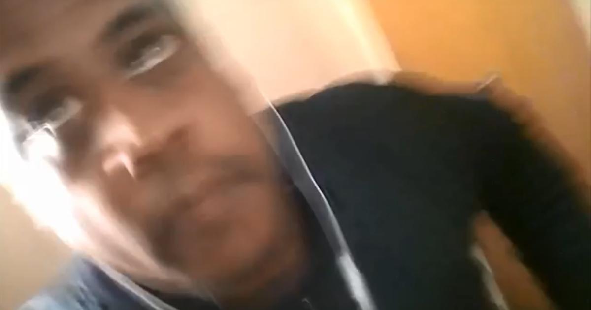 Mexico Gemakkelijk suiker Man Who Set Up Spy Camera In Mall Bathroom Catches Himself On Camera - CBS  Baltimore
