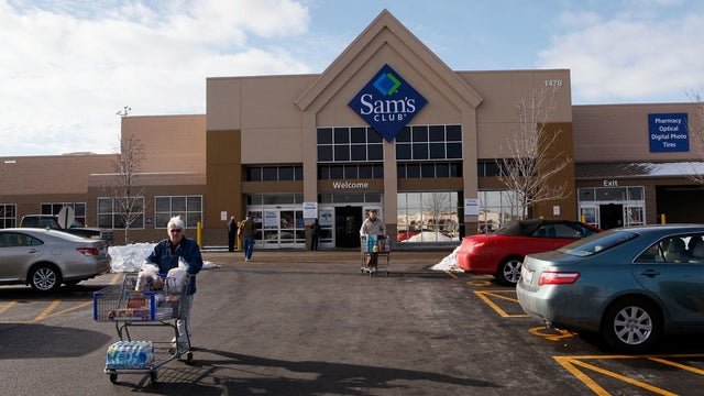 Sam's club store exterior view 