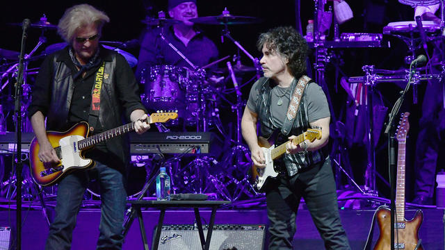 daryl-hall-john-oates.jpg 