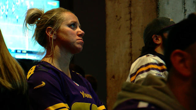 sad-vikings-fan.jpg 