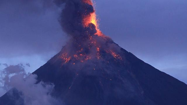 mount_mayon_philippines_volcano_909166402.jpg 