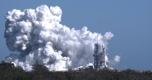 SpaceX fires up powerful new Falcon Heavy rocket - CBS News