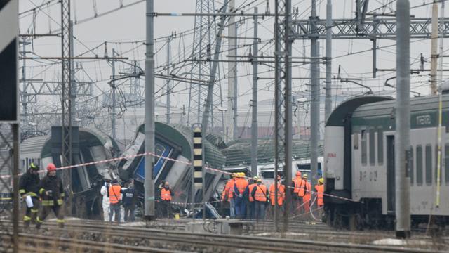 ITALY-ACCIDENT-TRAIN-CRASH 