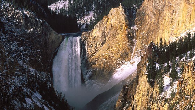 lower-falls-yellowstone-national-park-verne-lehmberg-620.jpg 