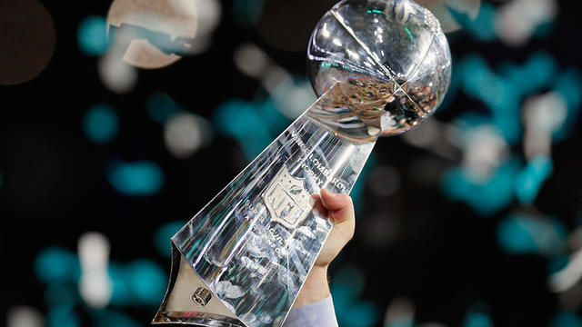 lombardi-trophy.jpg 