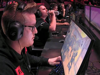 Esports players burn out young as the grind takes mental, physical toll -  CBS News