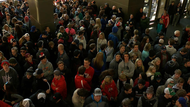 boys-state-hockey-tournament-crowds-at-xcel.jpg 