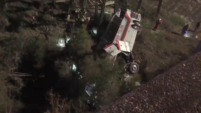 charter-bus-crash.jpg 