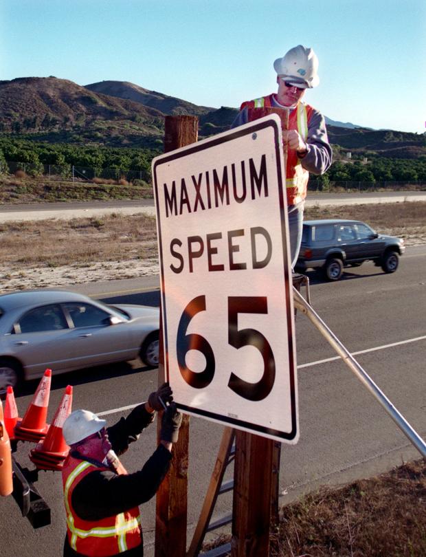 California driving speed limit freeway 