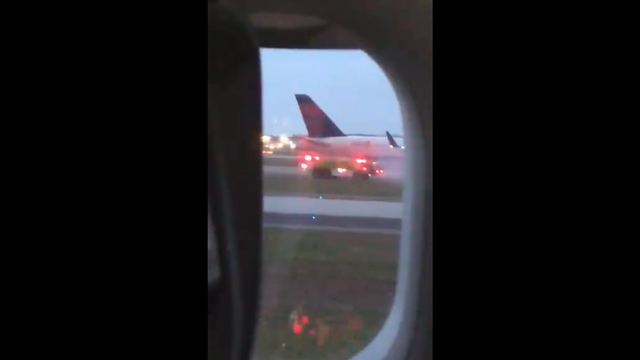 delta-atlanta-plane-fire-2018-3-29.png 