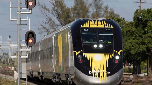 180408-cbsmiami-brightline-speed-train.jpg 